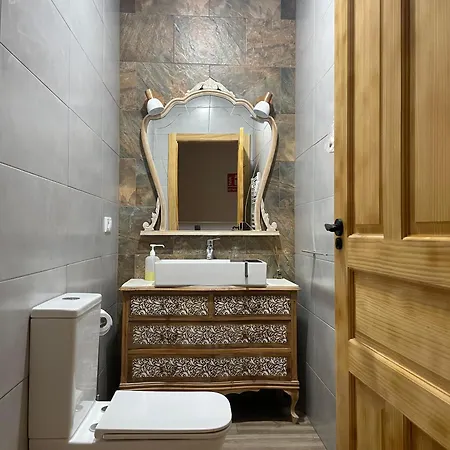 La Casa Del Sastre *